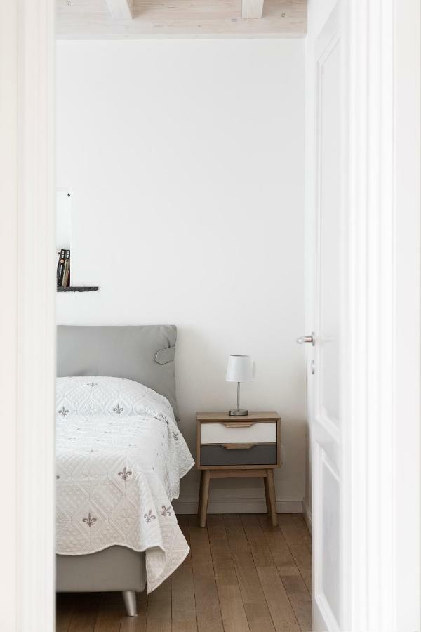 Appartamento Rossini By Holiday Solutions Como Exterior foto